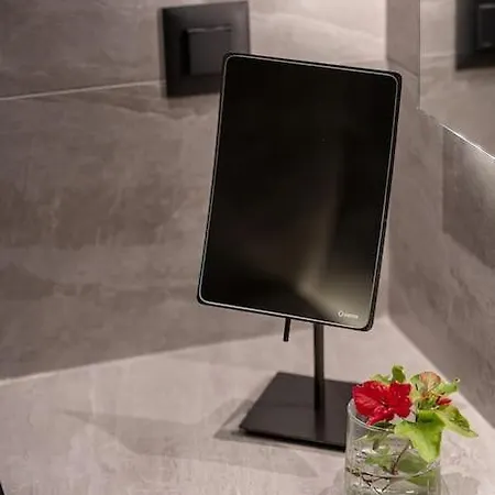 Elkorin Jacuzzi Luxury Living Apartment